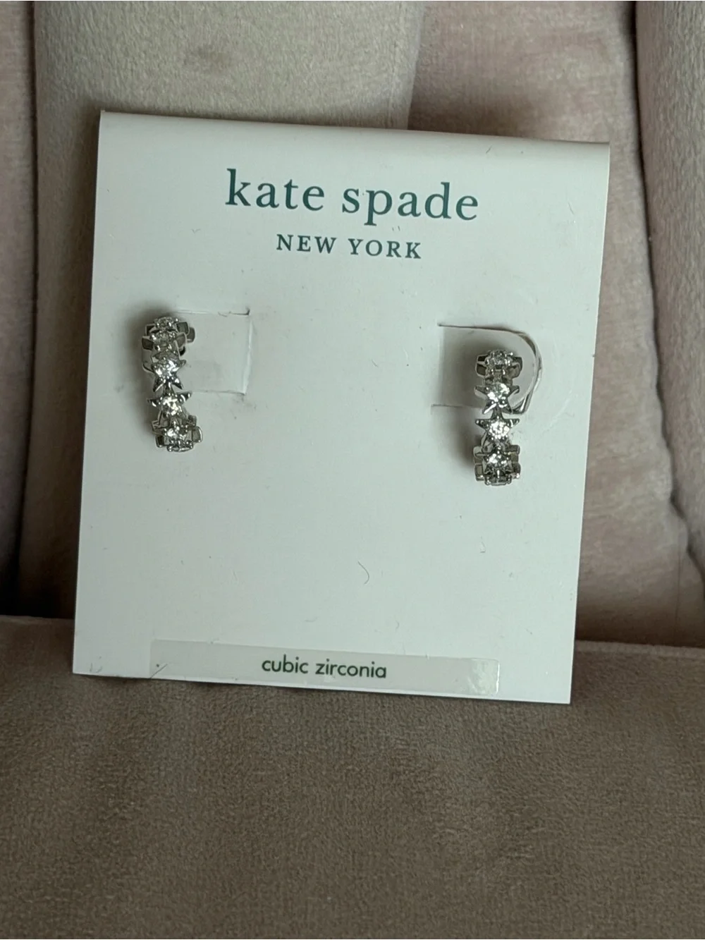 NWT Kate Spade Starring Clear Crystal Star Silver Huggie Hoop Earrings 💫
